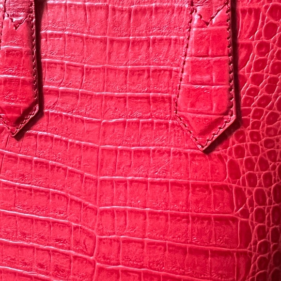 Max Mara Embossed Red Leather Bucket Bag - Picture 4 of 13